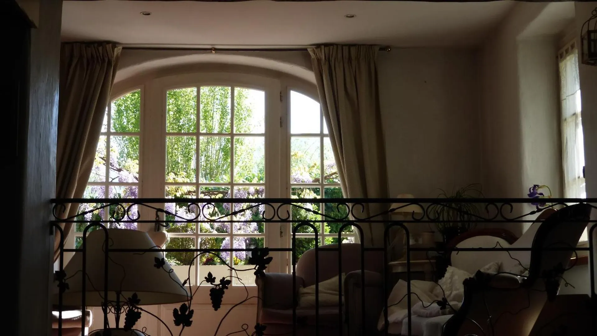 Maison Chez Nous Izeron 0*,