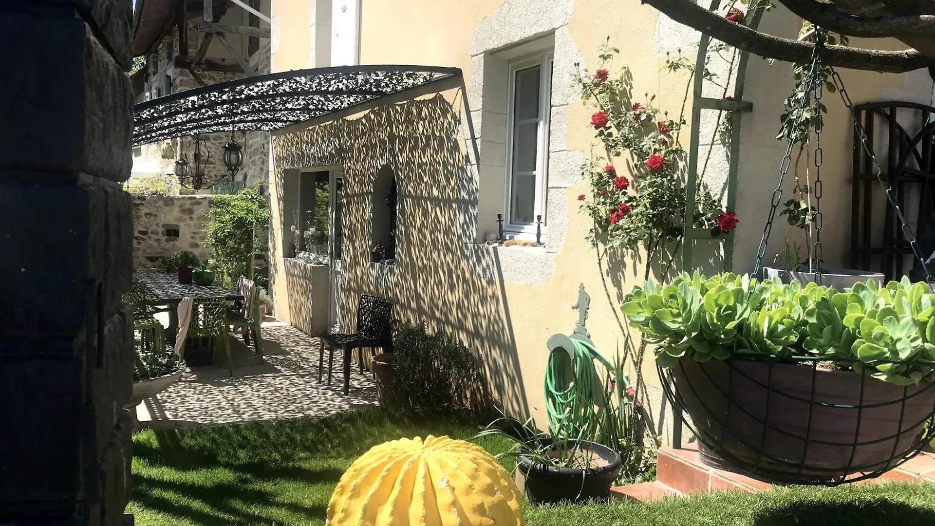 Maison Chez Nous Izeron Villa